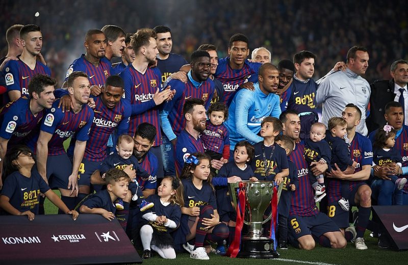 Реал или Барселона? Букмекеры дали прогноз на победителя испанской Примеры 2019/2020